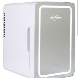 Cosmetics Beauty Fridge With Led Lighted Mirror